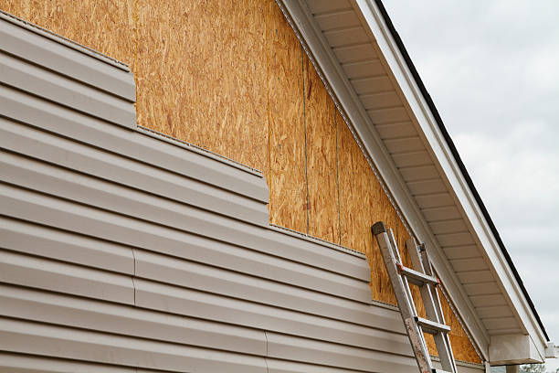 Professional Siding Installation technician working in Cedar Park, TX